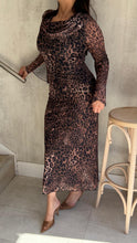 Load image into Gallery viewer, PRINTED DRESS - BROWN