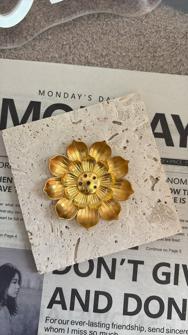 GOLD FLOWER-INCENSE STICK HOLDER