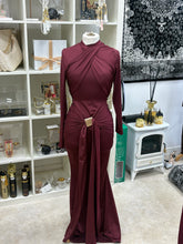 Load image into Gallery viewer, MEERA DRESS - BURGUNDY
