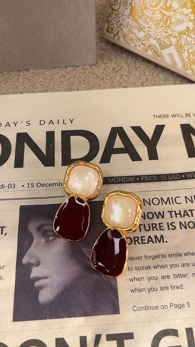 HALLIE EARRINGS - BURGUNDY