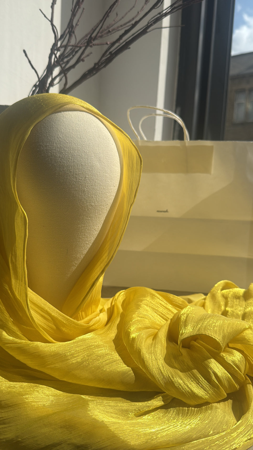 YELLOW-PLEATED CHIFFON PLEATED HIJAB