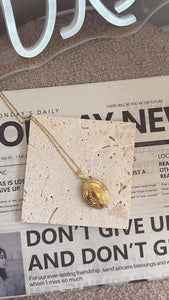 OVAL LOCKET NECKLACE