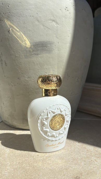 MUSK - WHITE