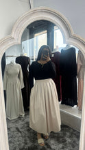 Load image into Gallery viewer, PLEAT SKIRT - STONE