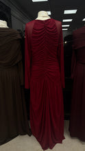 Load image into Gallery viewer, NOURAH DRESS - BURGUNDY