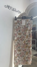 Load image into Gallery viewer, ROSE HIJAB