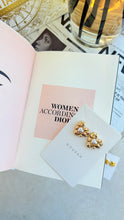 Load image into Gallery viewer, HEART - EARRINGS