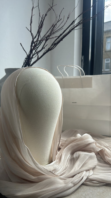 PEARL-PLEATED CHIFFON HIJAB